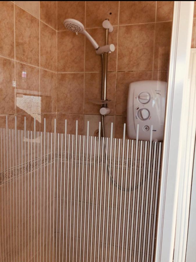 Ac Lounge 36 Apartment Рочфорд Екстериор снимка